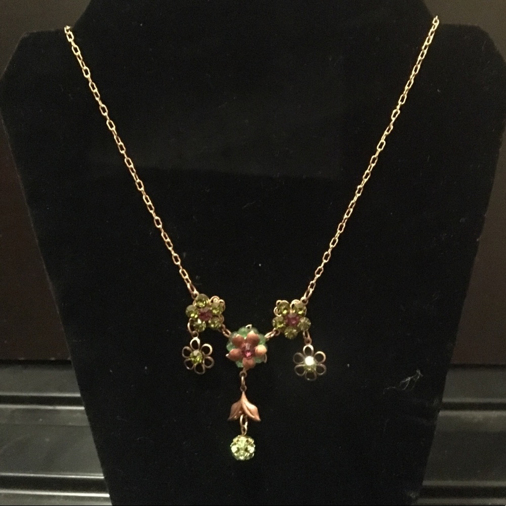 18” antique gold-tone necklace w crystal flowers